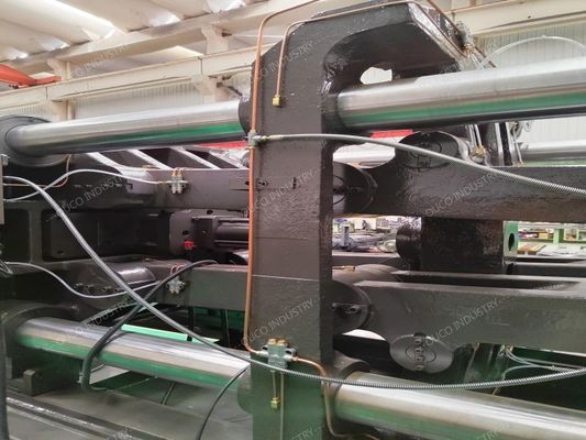 Deep Cavity Injection Molding Machine Bucket Making Type For  Industrial Outdoor Trash Can