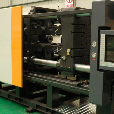 OUCO800T Environmental Protection And Energy Saving Injection Molding Machine